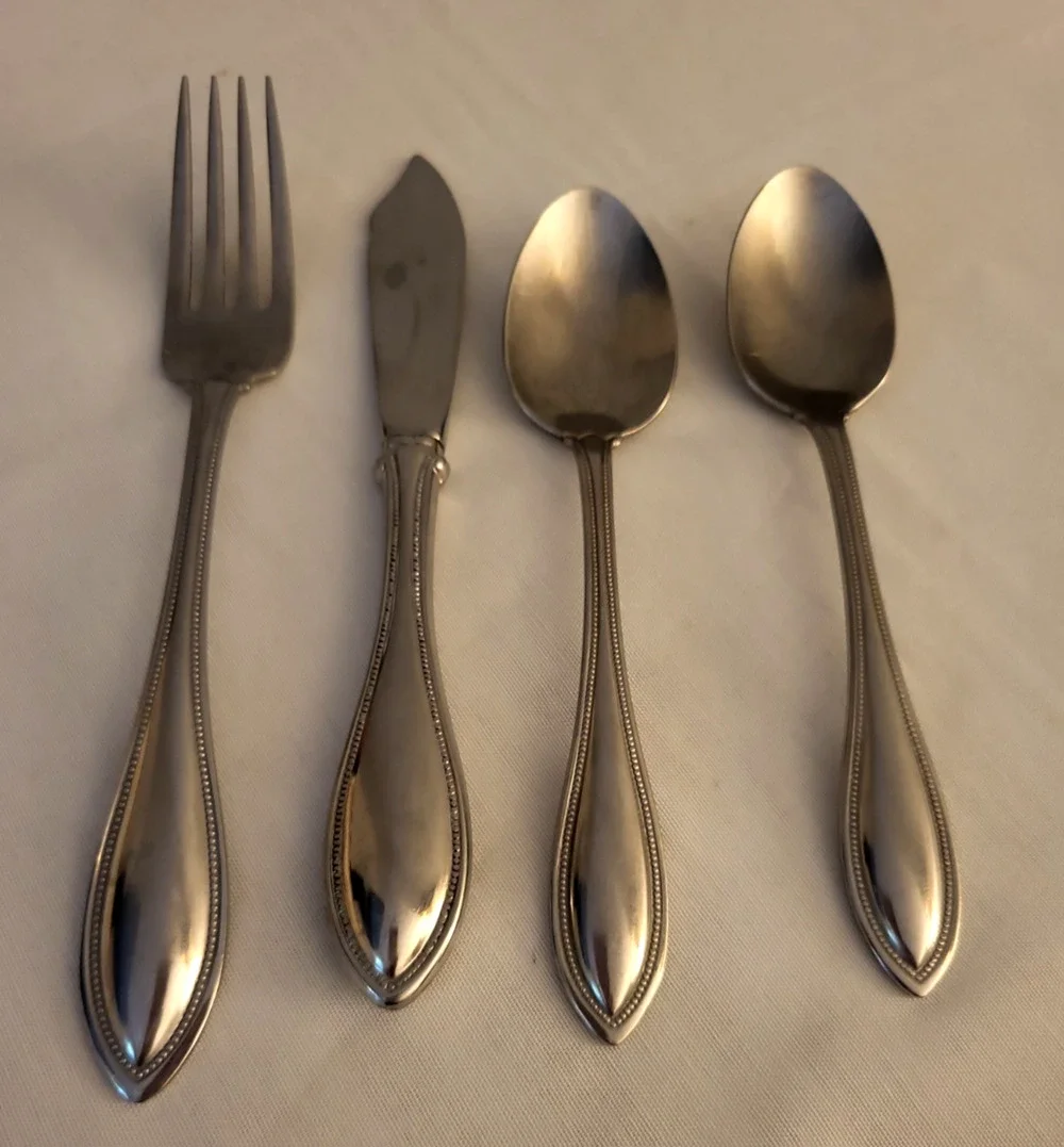 4 Pieces ONEIDA Arbor American Harmony Dinner Fork 2 teaspoons butter knife